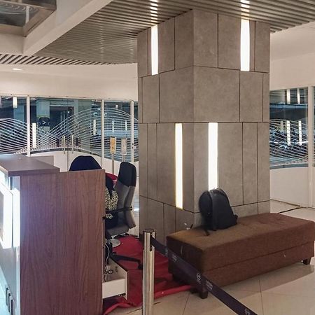 Redliving Apartemen Grand Kamala Lagoon - Pekayon Tower Barclay North Bekasi Esterno foto