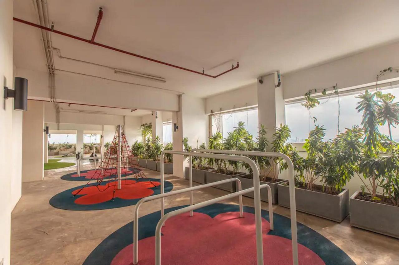 Redliving Apartemen Grand Kamala Lagoon - Pekayon Tower Barclay North Bekasi Esterno foto